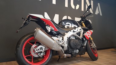 Aprilia Tuono Factory | Moto
