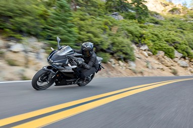 Yamaha R3 2026 | Moto | Super Desportivas
