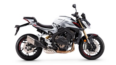 QJ Motor SRK 800 | Moto | Street