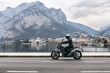 Benelli Leoncino 800 | Moto | Scrambler