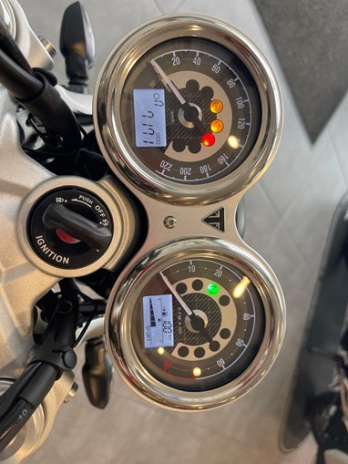 Triumph Street Twin 1200 | Moto