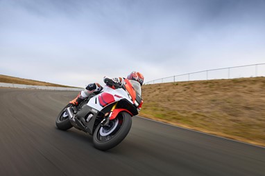 Yamaha R7 2026 | Moto | Super Desportivas