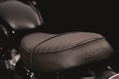 Triumph Bonneville T120 Black | Moto | Classics