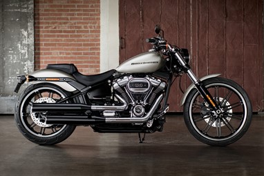Harley-Davidson Breakout | Moto | Softail