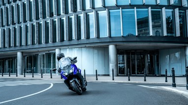 Yamaha TMAX 2026 | Scooter | Desporto