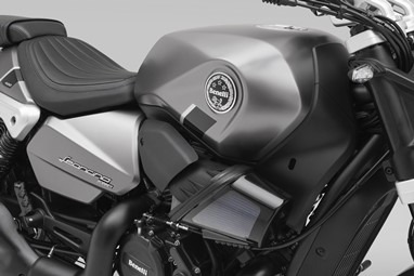 Benelli BOBBER 400 | Moto | Cruiser