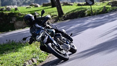 Moto Guzzi V85 TT | Moto | V85