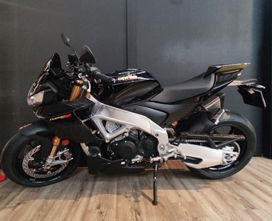 Aprilia Tuono V4 Factory | Moto