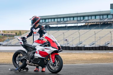 Yamaha R9 2026 | Moto | Super Desportivas