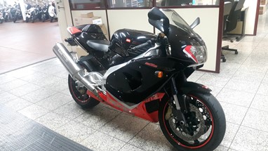 Aprilia RSV RSV 1000 | Moto