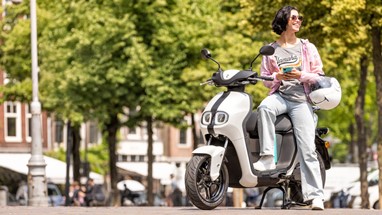 Yamaha NEO's Dual Battery 2023 | Scooter Elétrica | Urban Mobility