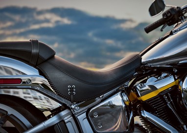 Harley Davidson Fat Boy Gray Ghost 2025 | Moto | Cruiser