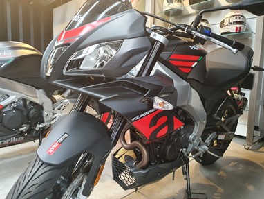 Aprilia 125 Tuono 125 | Moto