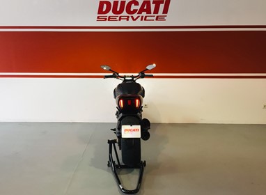 Ducati Diavel Dark | Moto