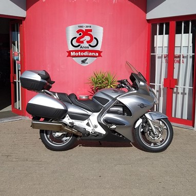 Honda Pan European ST1300 | Moto