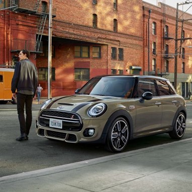 MINI XU71 + 2TF Cooper | Aut. | 136 CV | 5 Portas | Utilitário | MINI