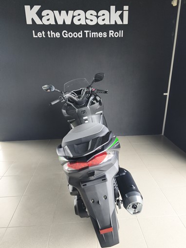 Kawasaki J300 Special Edition | Scooter