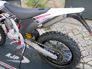 AJP SPR 240 Enduro | Moto