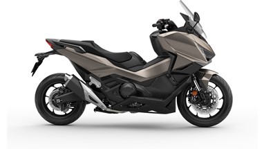 Honda Forza 750 2026 | Scooter | Scooters