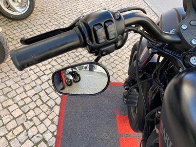 Harley-Davidson 883 Iron | Moto