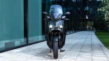 Yamaha XMAX 300 2025 | Scooter | Desporto