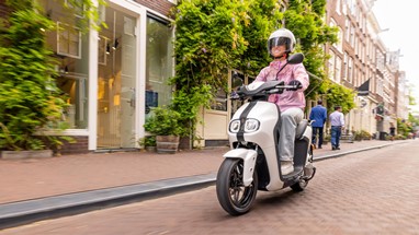 Yamaha NEO's Dual Battery 2023 | Scooter Elétrica | Urban Mobility