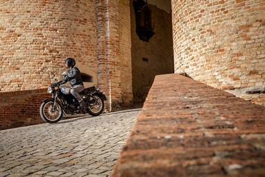 Benelli Imperiale 400 | Moto | Classic