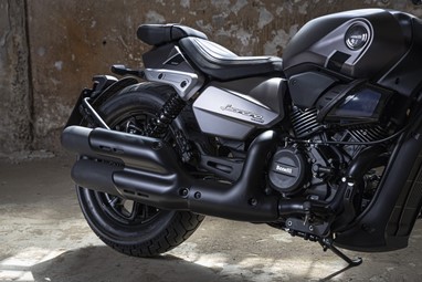 Benelli Leoncino Bobber 400 | Moto | Scrambler