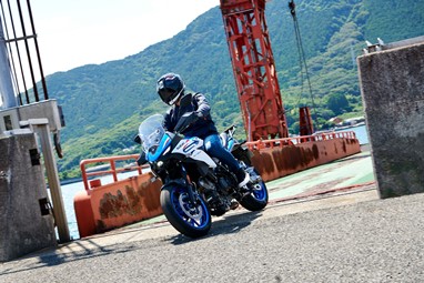 Suzuki SV-7GX | Moto | Estrada