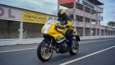 Yamaha XSR900 GP 2026 | Moto | Sport Heritage