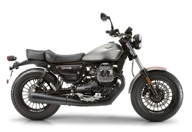 Moto Guzzi V9 Bobber | Moto | Custom