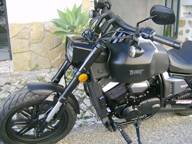 Bullit V-BOB 250 ABS - Novo - 0 km - Em stock | Moto