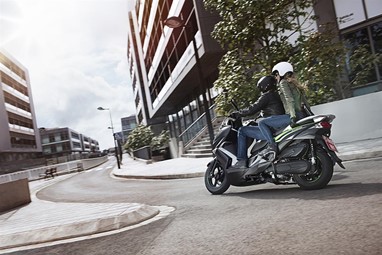 Kawasaki J125 Edição Especial '16 | Scooter | Scooter