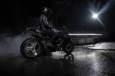 BRABUS 1400 R Signature Edition 2026 | Moto | Hyper Naked