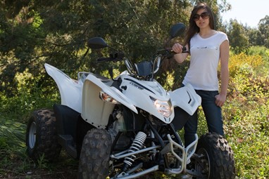 Aeon Cobra 350 Hi-Perf | ATV | Moto 4