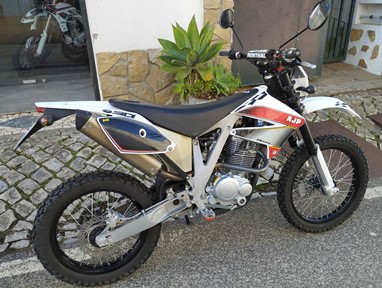 AJP PR3 240 Enduro - 2020 - Muito estimada e Original | Moto