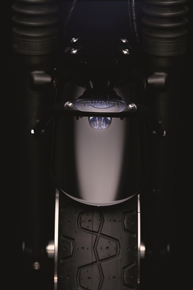 Triumph Bonneville T120 Black | Moto | Classics