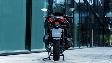 Yamaha XMAX 300 2025 | Scooter | Desporto