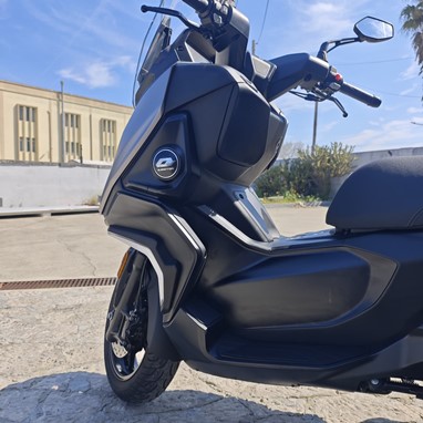 QJ Motor FORT 4.0 FORT 4.0 | Moto