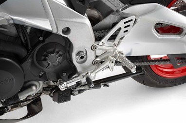 aprilia Tuono V4 1100 Factory | Moto | Road