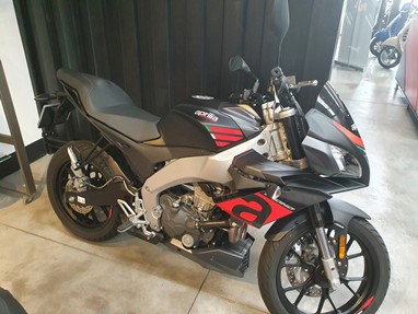 Aprilia 125 Tuono 125 | Moto