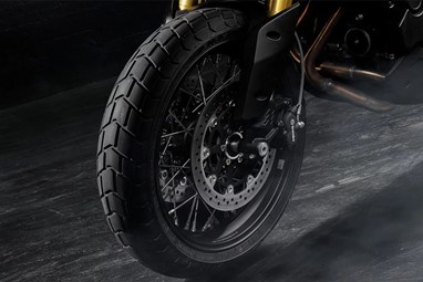 Moto Morini SEIEMMEZZO SCR | Moto | Naked