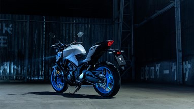 Yamaha MT-03 2025 | Moto | Hyper Naked