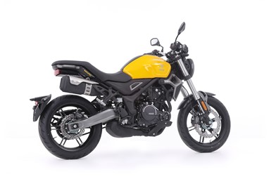 Voge 350 AC | Moto | Classic