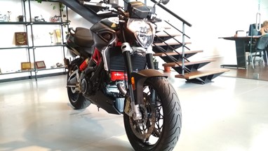 Aprilia Shiver 900 | Moto
