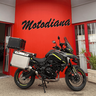 Benelli TRK 702 | Moto