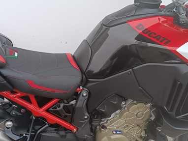 Ducati Multistrada V4 PIKES PEAK | Moto