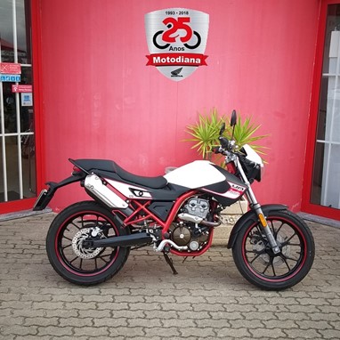 UM SCRAMBLER SPORT 125 | Moto