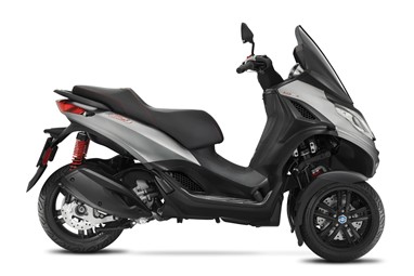Piaggio MP3 300 Sport | Scooter | Acima 125 CC