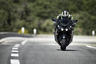Kawasaki ZZR1400 '17 | Moto | Sport Tourer